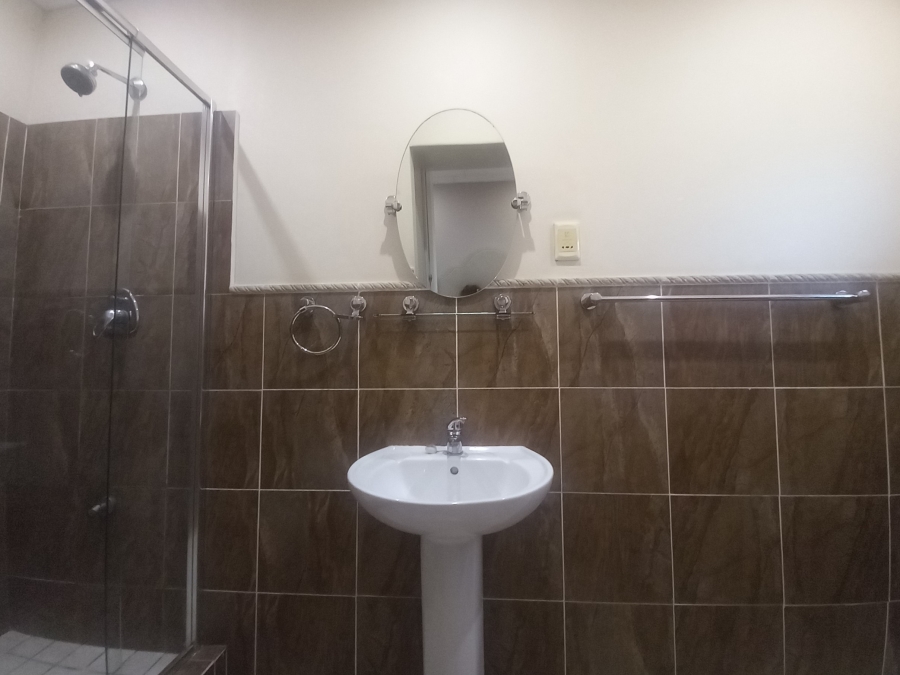 To Let 1 Bedroom Property for Rent in Parklands Western Cape